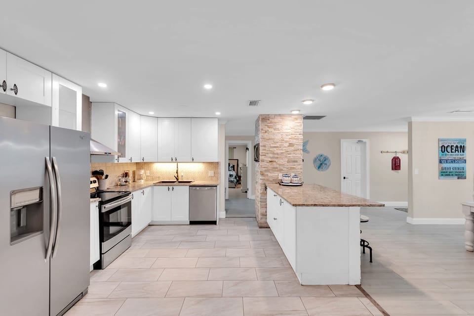 Beautiful Kitchen with Granite Countertops