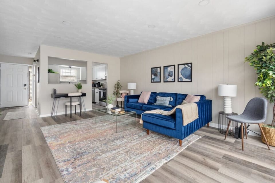 Spacious Living Room