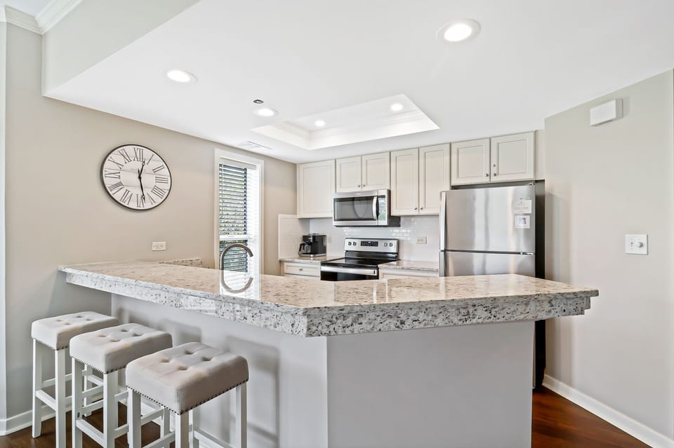 517 Barrington | Kitchen - 517 Barrington | Kitchen