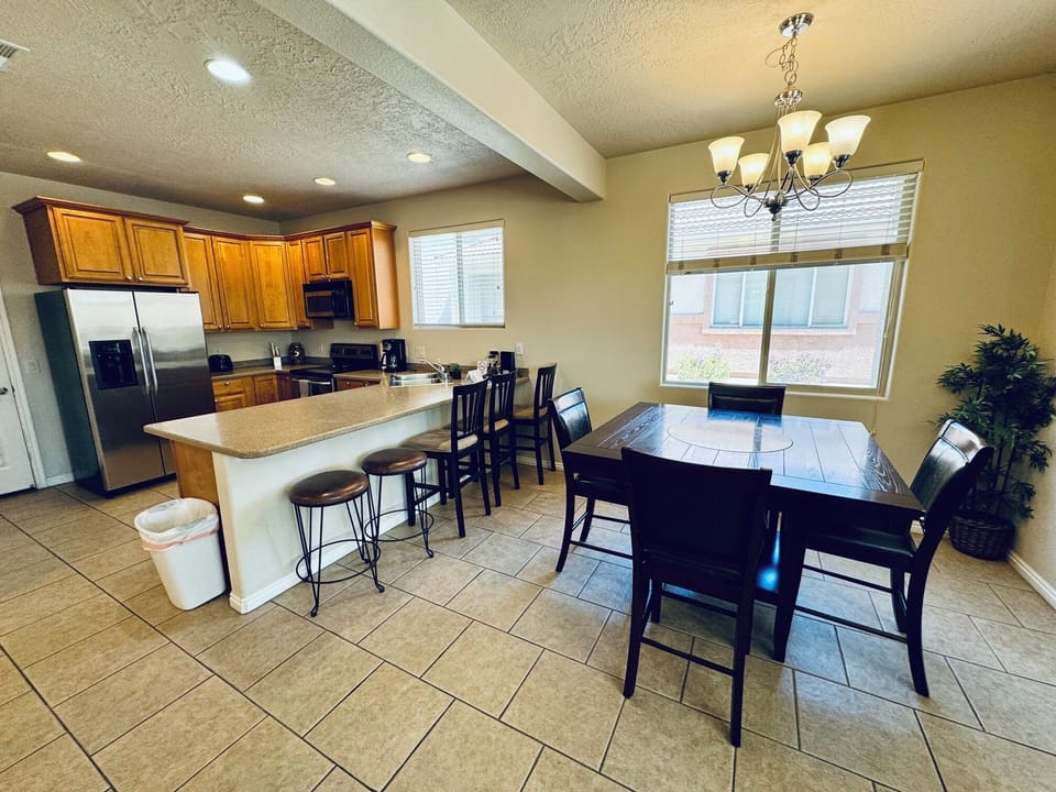 Kitchen/Dining