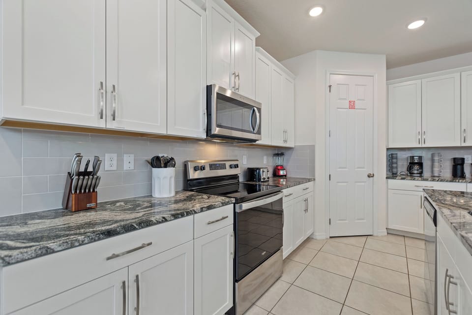 Fully equipped kitchen