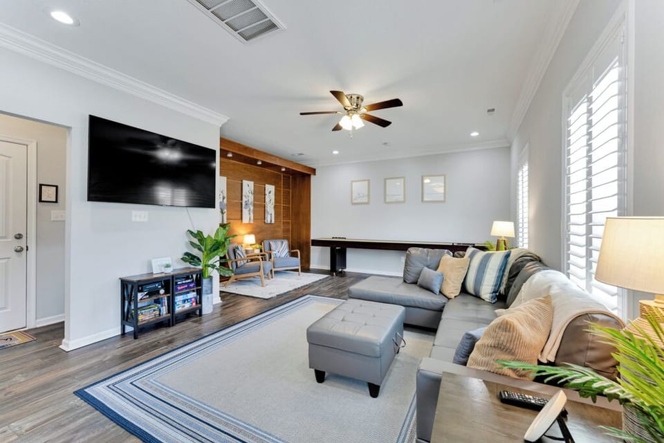 Plenty of space for everyone to relax OR play a riveting game of shuffleboard!