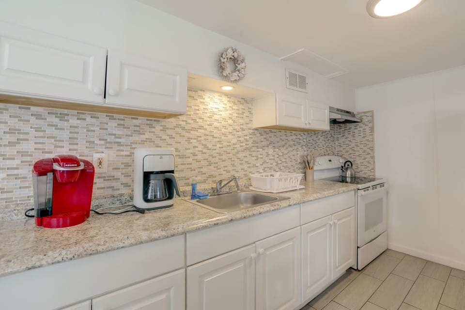 Fully equipped kitchen