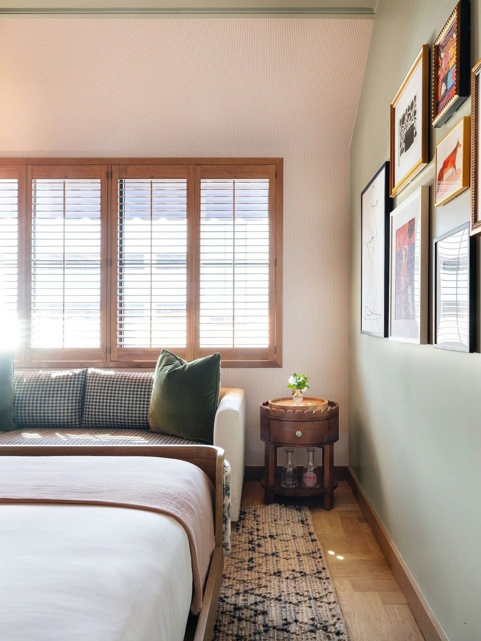 Unit with King size bed