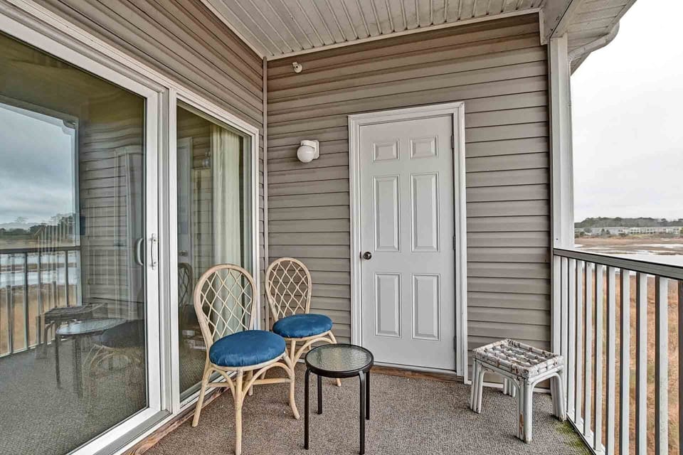 Screen Porch