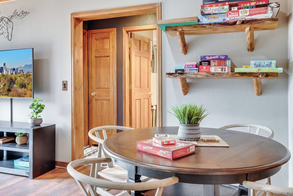 Enjoy essential entertaining amenities in the downstairs lounge!