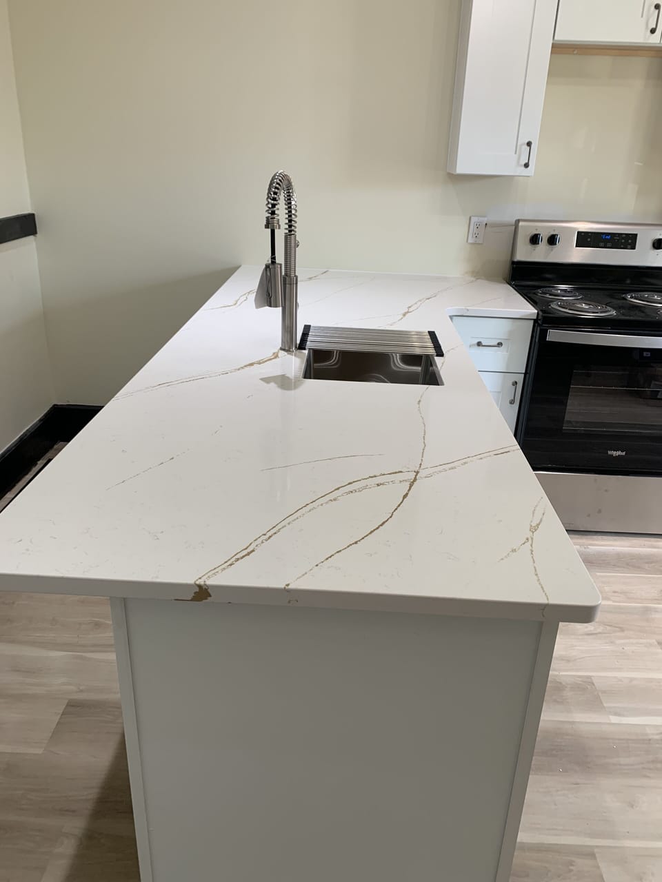 Brand new kitchen with Silestone Quartz countertops