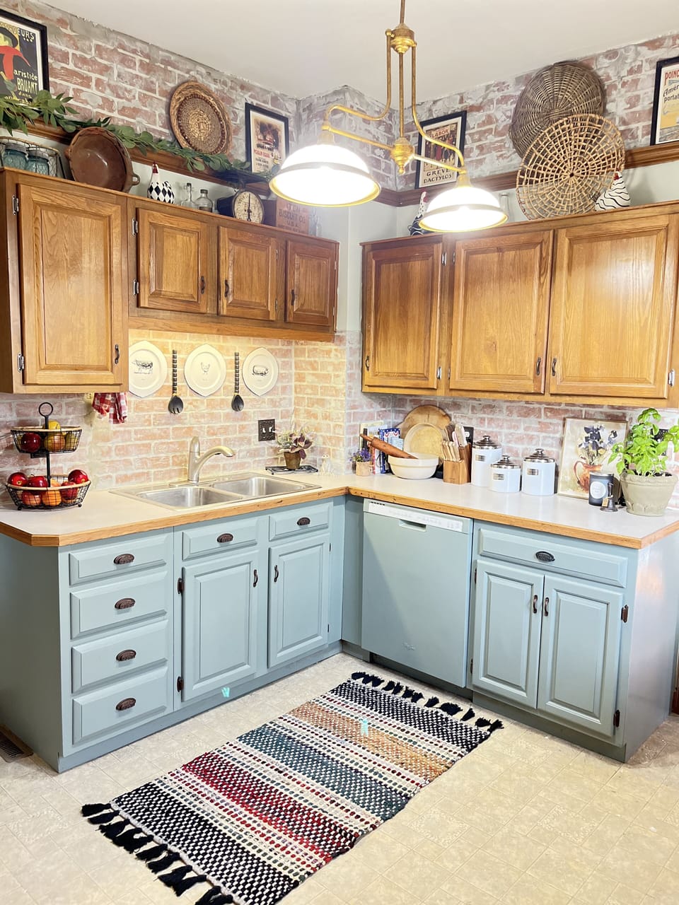 Full function kitchen. Everything you need to Create your favorite meal!