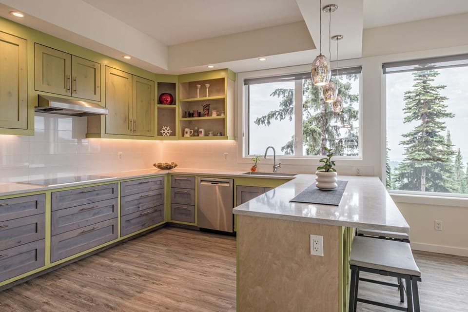 Full Kitchen 