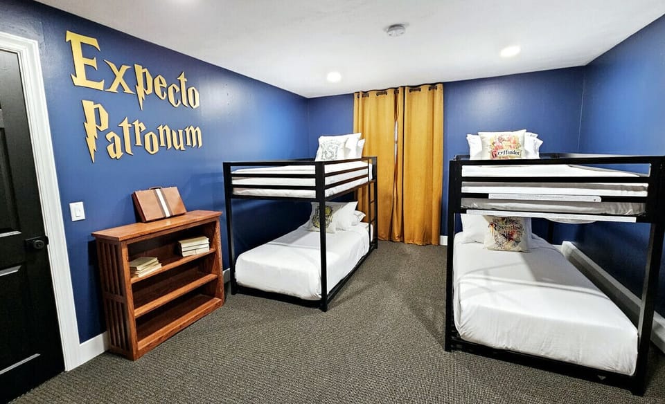 Harry Potter Themed Twin Bunks Bedroom