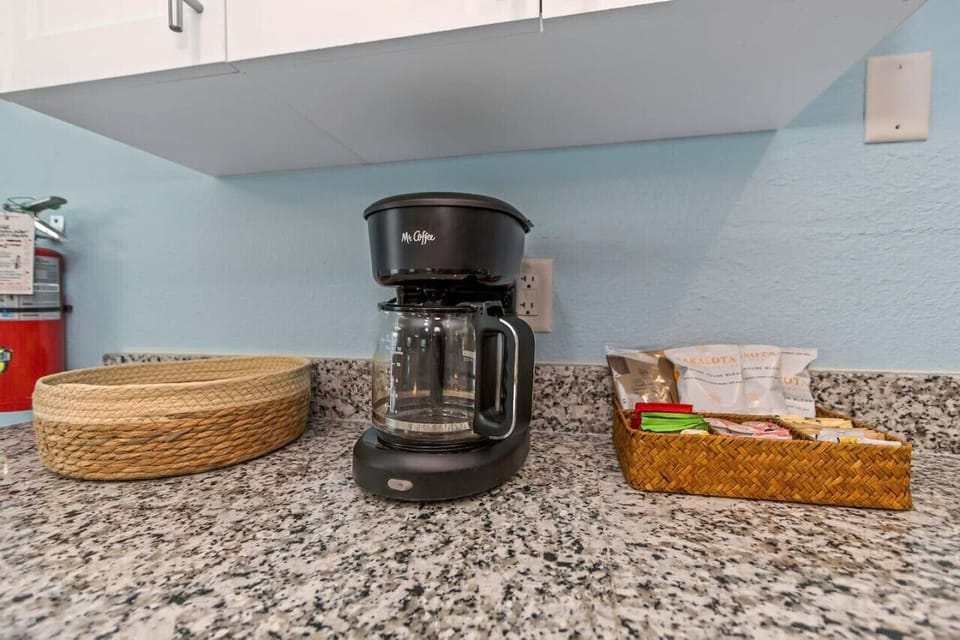 Kitchen W/ Drip Coffee Maker- Complimentary Welcome Coffee and Tea