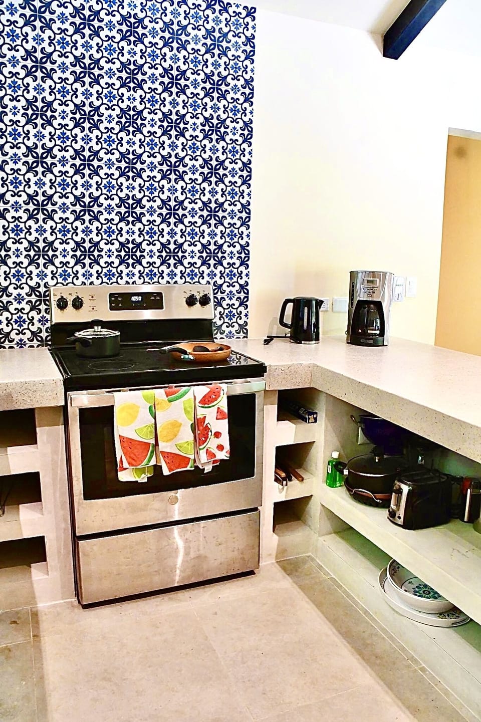Full kitchen with everything you’ll need 