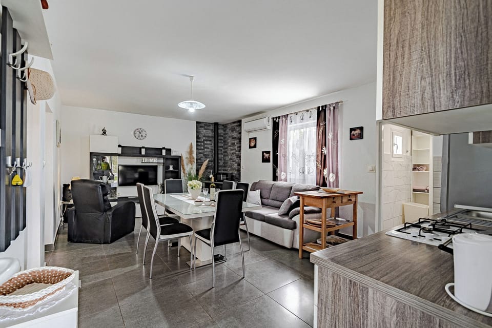 Living and dining room