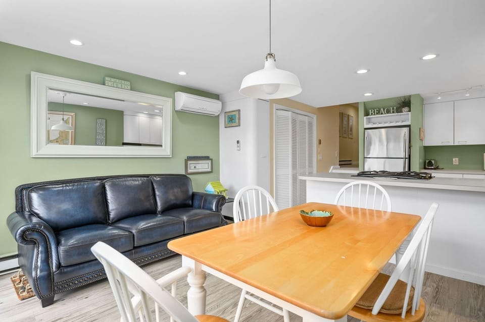 Kitchen with sitting room