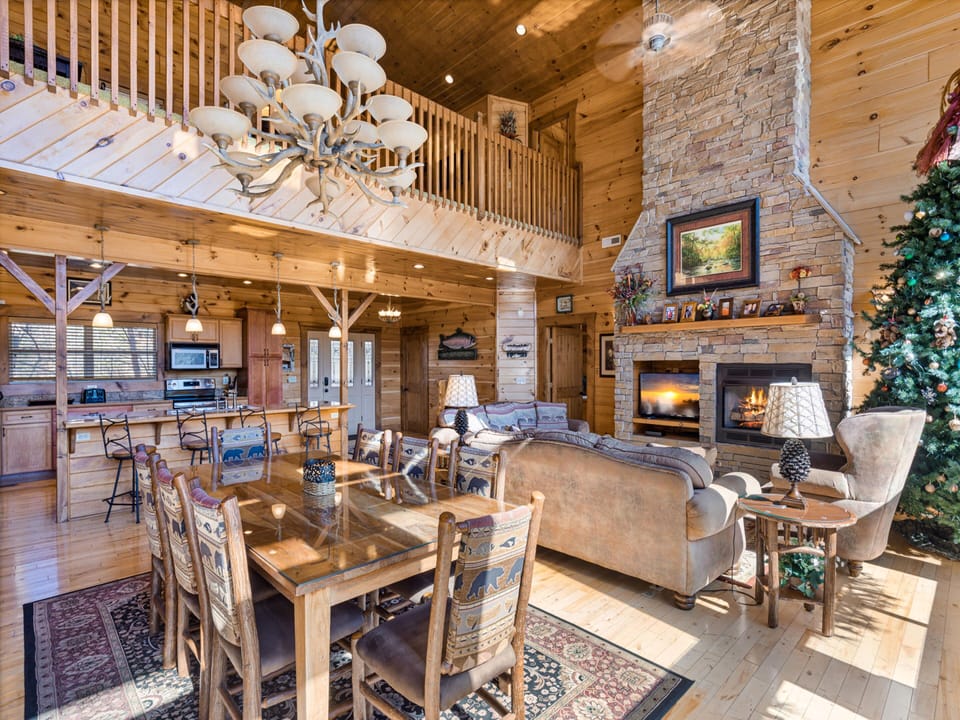 Dining Area | Living Room