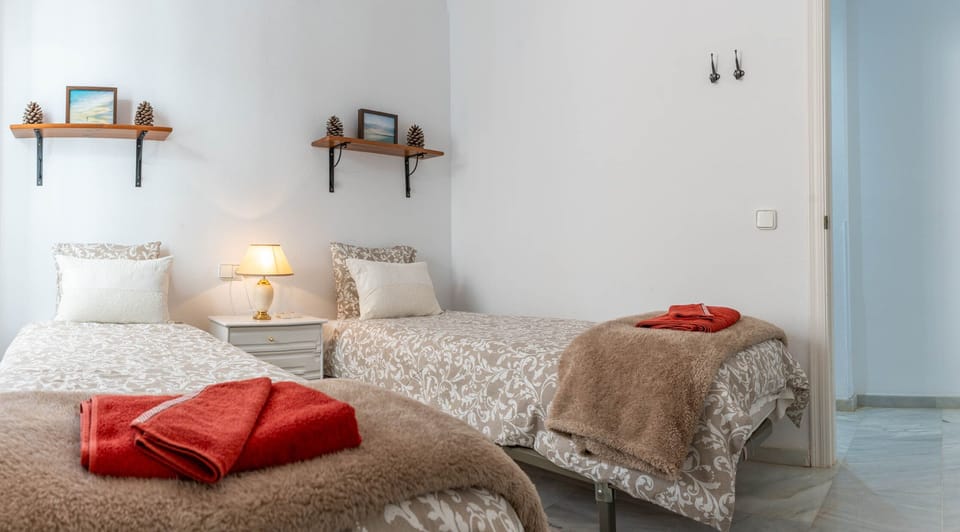 2nd bedroom with a/c and 2 single beds
