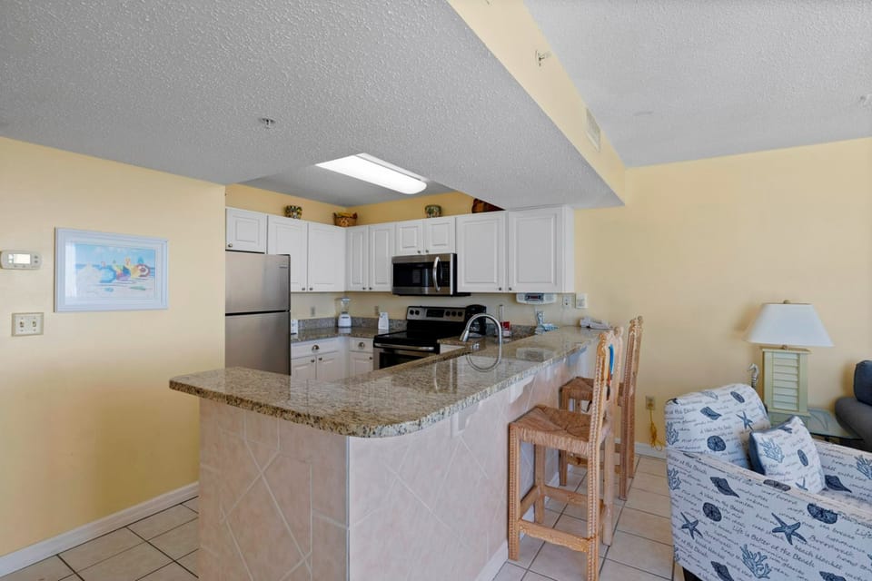 Indoors, Kitchen, Floor, Microwave, Oven