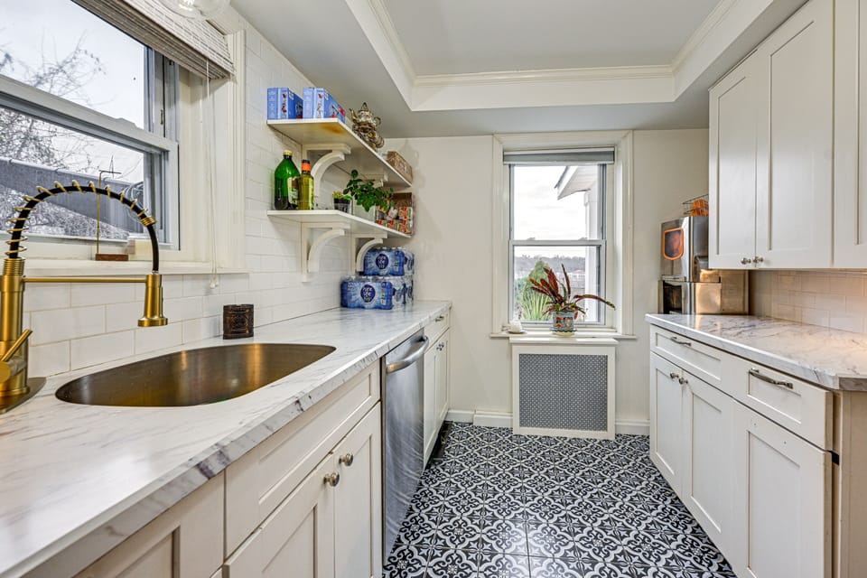 Kitchen | Dishwasher | 1st Floor