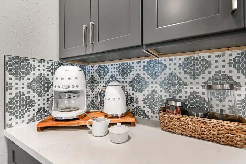 Brand new Smeg appliances for retro elegance. 