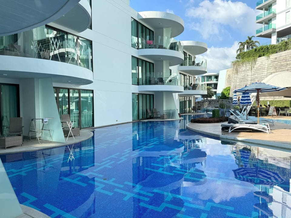 Studio direct pool access Merlin/Tri Trang beach (11542)