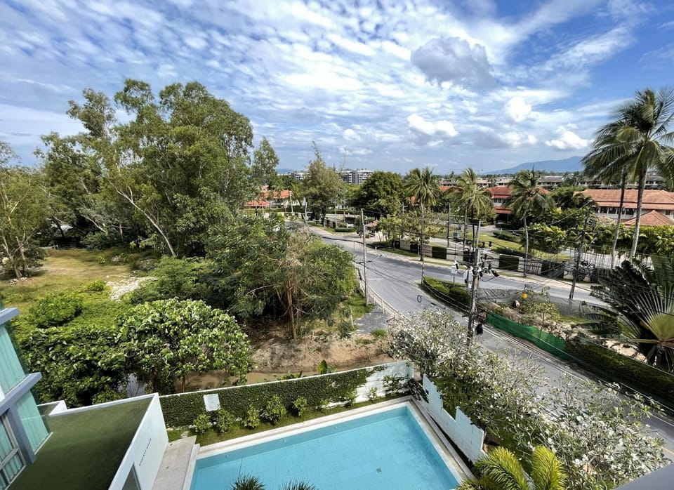 Great location walk to BangTao beach & Boat Avenue (11330)
