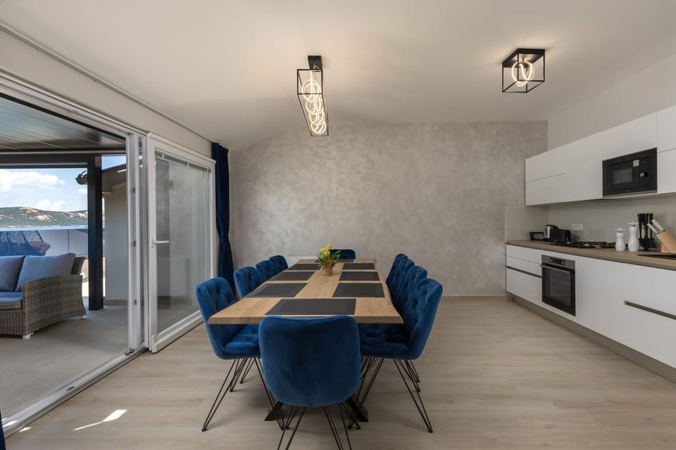 Kitchen and dining area