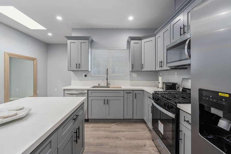 Modern kitchen appliances awaits you.