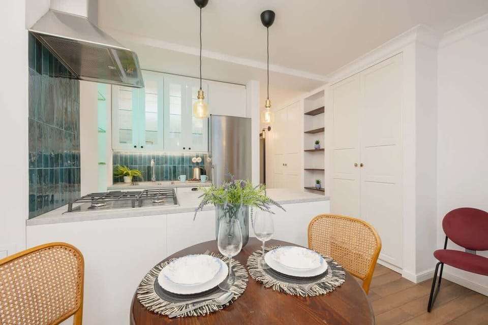 Dining area with fully equipped kitchenette