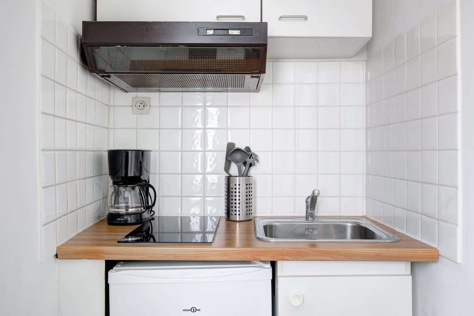 The kitchen 