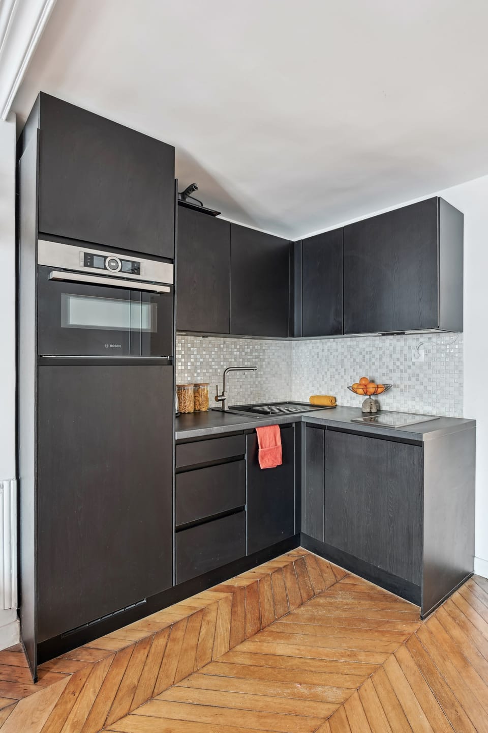 The kitchen is fully equipped to prepare a simple meal