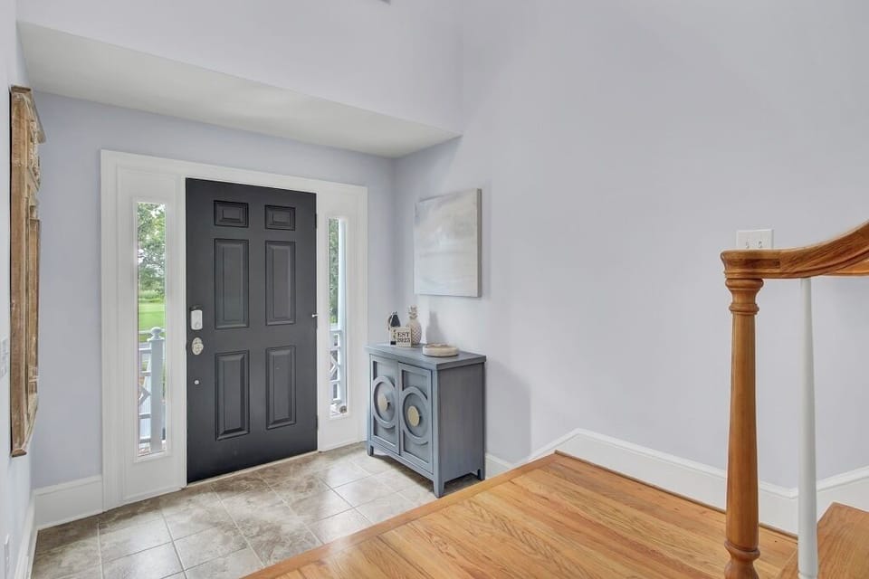 - Step inside and instantly feel at home with soft light and calming colors all around - Drop your bags, take a deep breath, and let the vacation vibes sink in - Fresh, stylish foyer sets the perfect tone for the days ahead