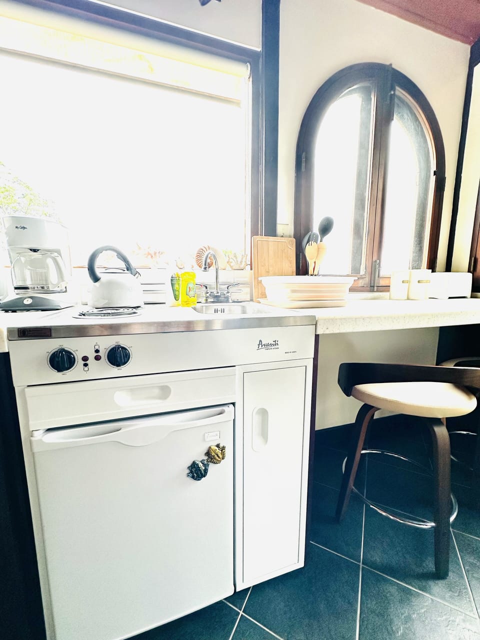 Kitchenette workspace