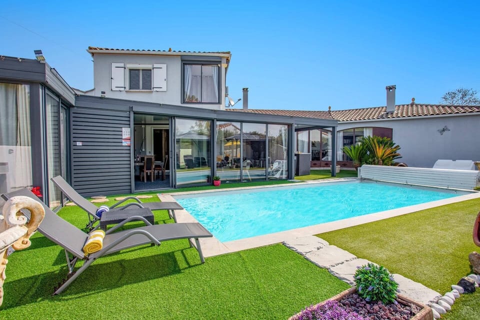 Villa Bohemienne image