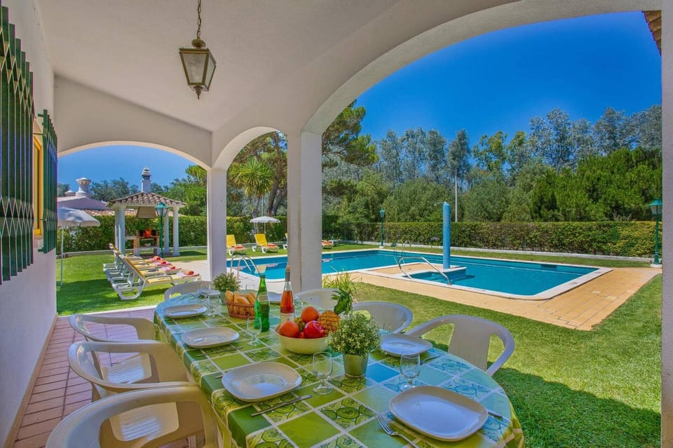 Villa Miralago image