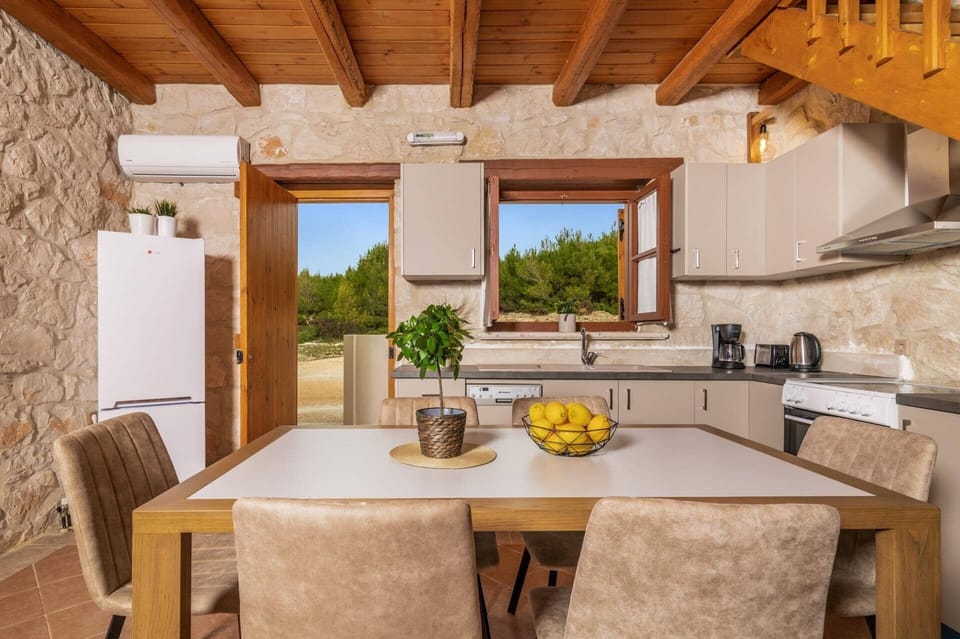 Villa Luciana image