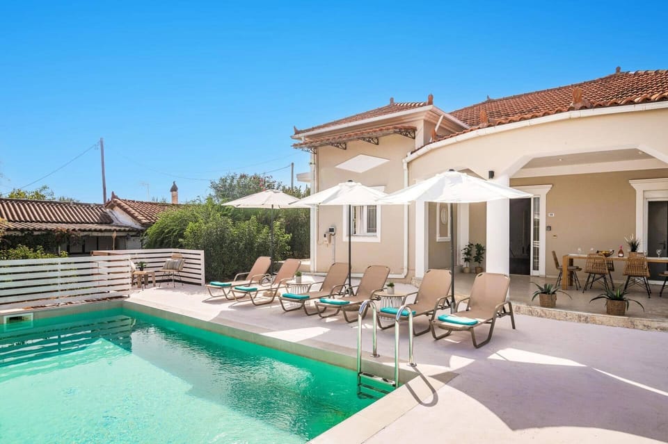 Villa Meredith image