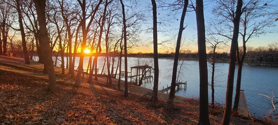 Beautiful sunsets from the inside of the house and backyard...
