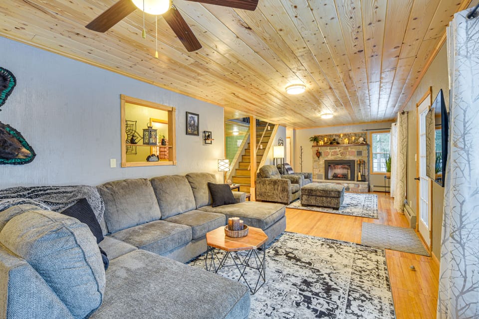 Butternut Vacation Rental | 4BR | 2BA | 2,096 Sq Ft | Stairs Required