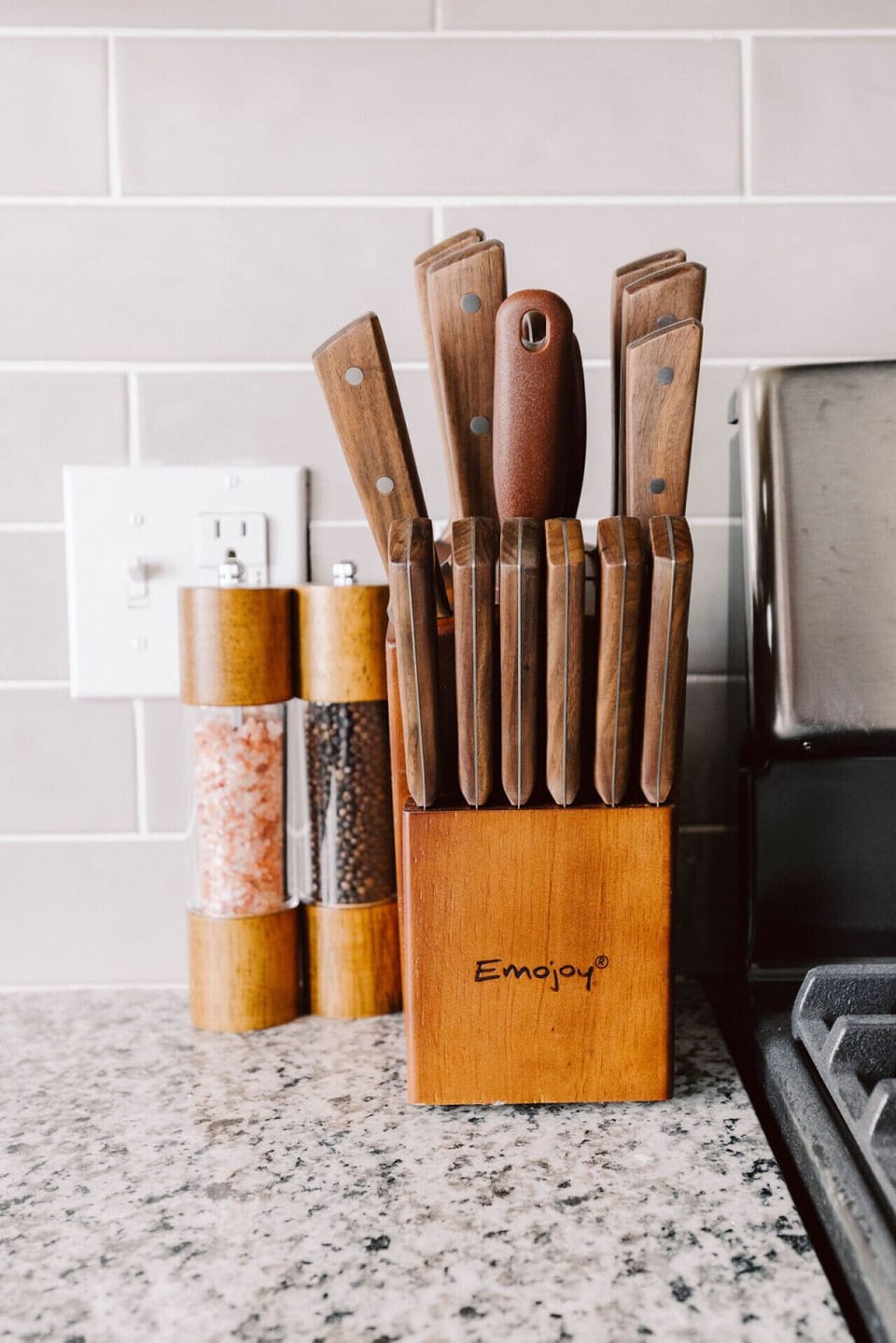 Prepare your favorite dishes in this fully equipped kitchen, furnished with all essential cooking utensils