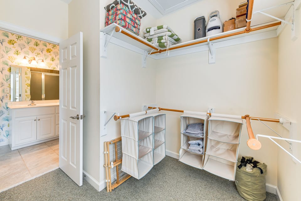 Walk-In Closet | Upper Level