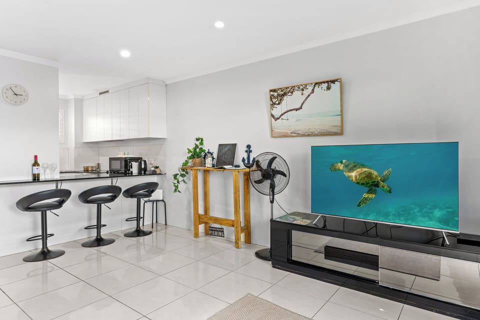 Palm Cove Apartment