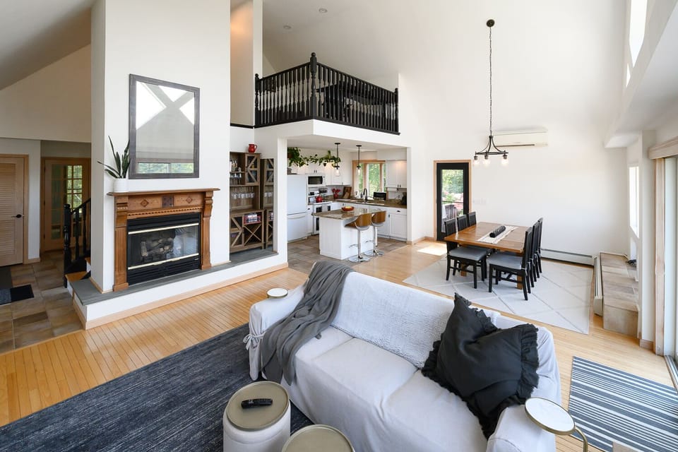 First floor - Living Room, Dining Room, kitchen