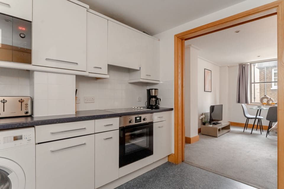 The kitchen and dining area