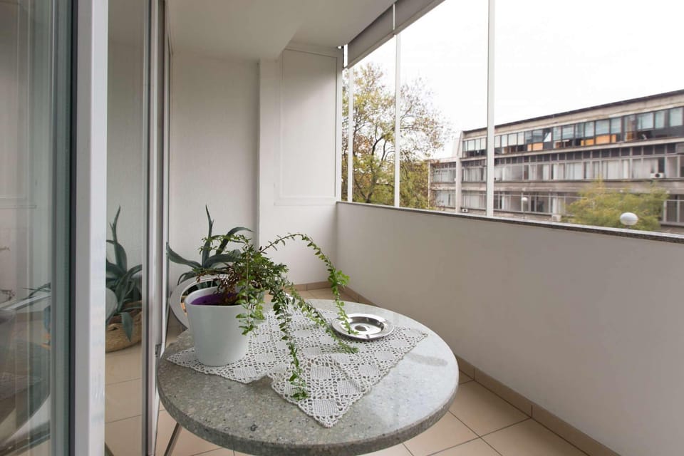 Terrace with table and chairs