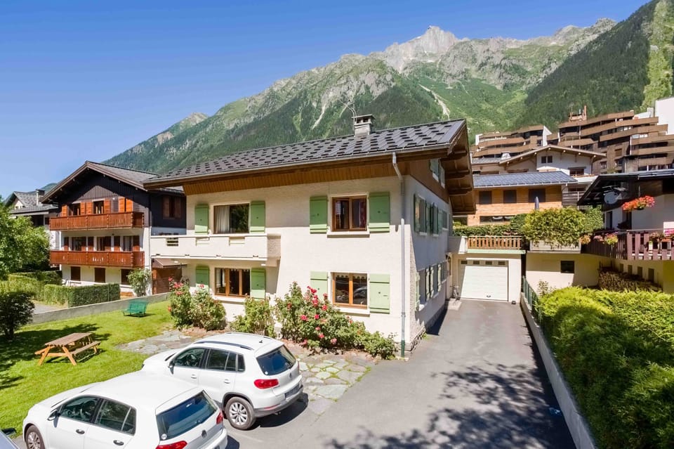 Edelweiss Apartments with Parking