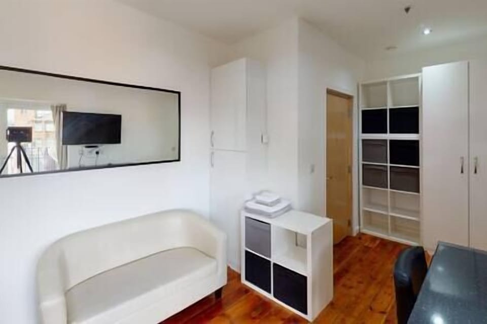 9ffaca7d b7fb 4122 9f71 c3a681b49bfa