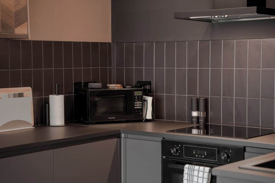 The Kitchen: the fully fitted kitchen is perfect for preparing delicious meals with modern conveniences.
