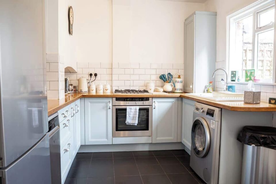 The Kitchen: the modern amenities mean you can settle right in and feel right at home.