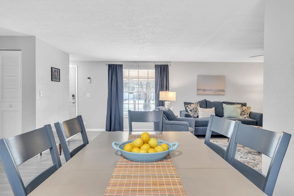 Dining Room, Dining Table, Furniture, Indoors, Table