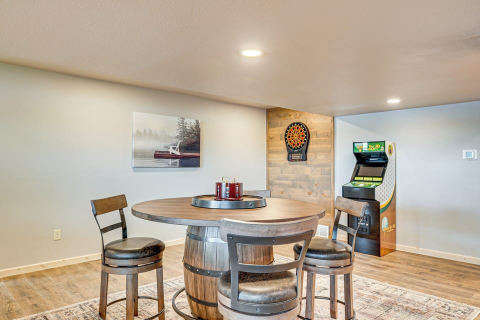 Game Room | Card Table | Golden Tee Golf Arcade Game | Dart Board | Lower Level